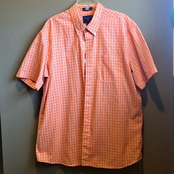 Used Men’s Saddlebred Button down shirt. - Picture 1 of 4